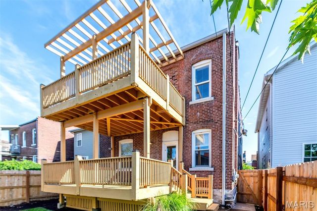 5782 McPherson Avenue, St Louis, MO 63112