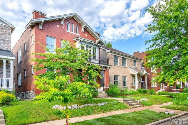 5782 McPherson Avenue, St Louis, MO 63112