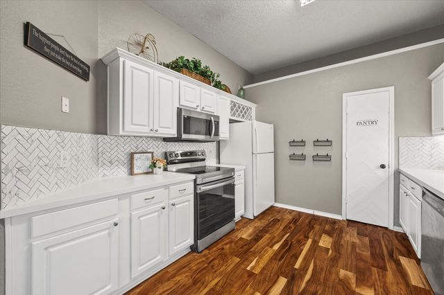 215 Parkway Court, Rockwall, TX 75032