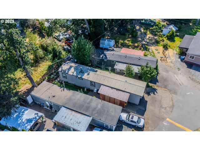 1065 PACIFIC Hwy 4, Woodburn, OR 97071