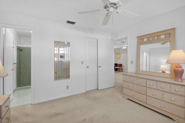 100 Leisure Lake Circle 102, Boynton Beach, FL 33426