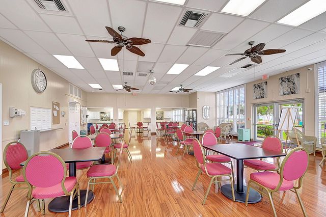 100 Leisure Lake Circle 102, Boynton Beach, FL 33426