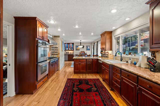 2820 David Lane, Medford, OR 97504