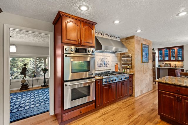 2820 David Lane, Medford, OR 97504