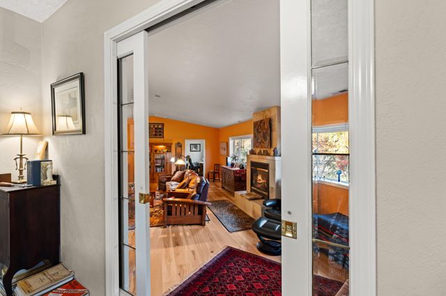 2820 David Lane, Medford, OR 97504