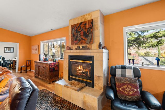 2820 David Lane, Medford, OR 97504