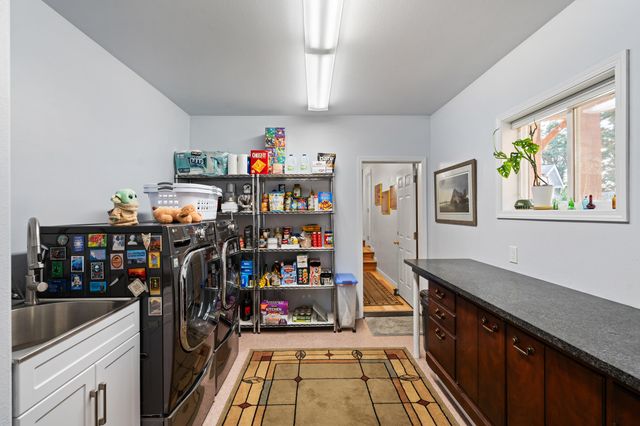 2820 David Lane, Medford, OR 97504