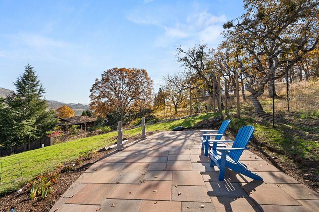 2820 David Lane, Medford, OR 97504