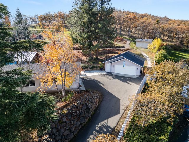 2820 David Lane, Medford, OR 97504