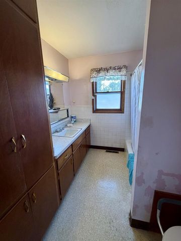 501 4th Street, Brodhead, WI 53520