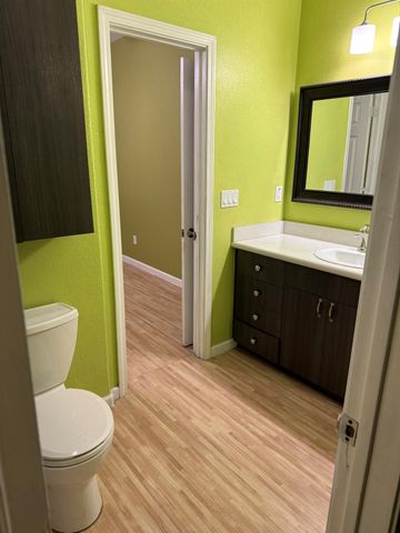 7813 Canal Street, Houston, TX 77012