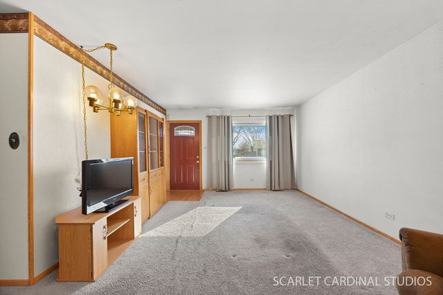 156 E Fullerton Avenue, Glendale Heights, IL 60139