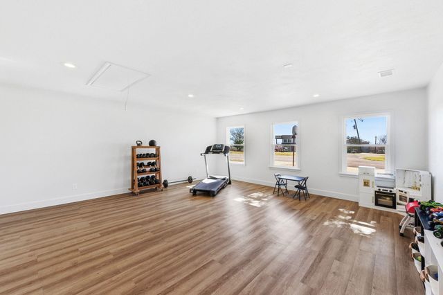 12208 Mustang DR, Buda, TX 78610