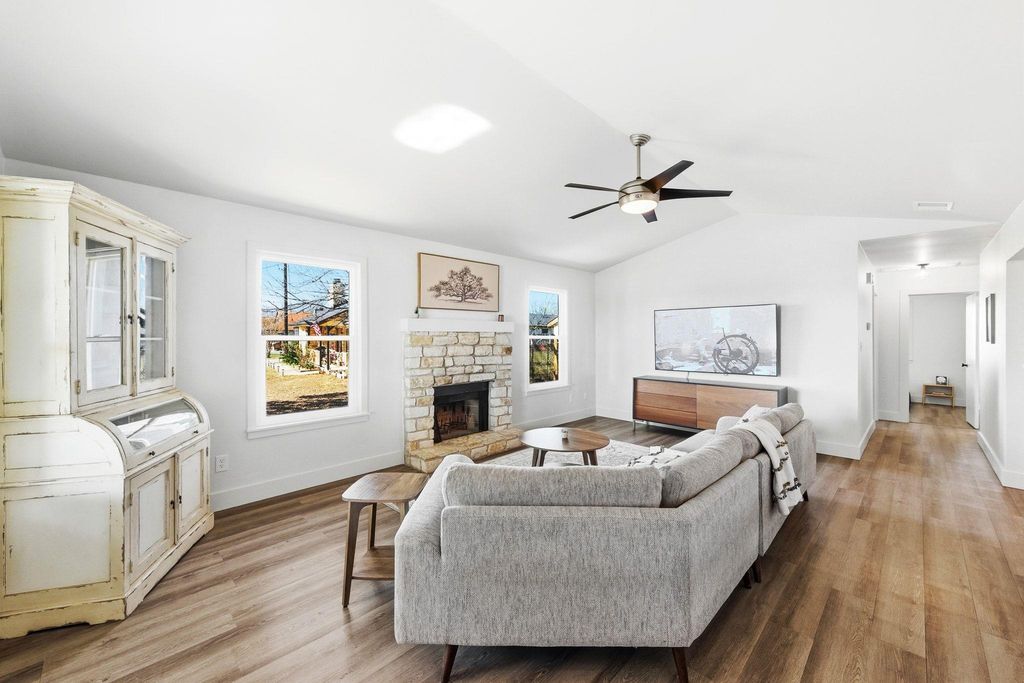 12208 Mustang DR, Buda, TX 78610