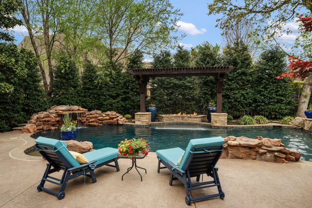 2105 Denver Drive, Southlake, TX 76092