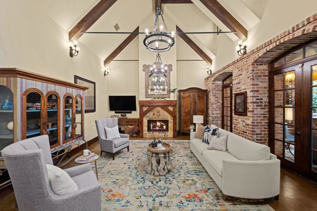 2105 Denver Drive, Southlake, TX 76092