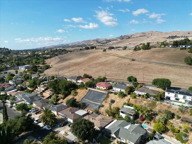 3562 Oakleaf, San Jose, CA 95127