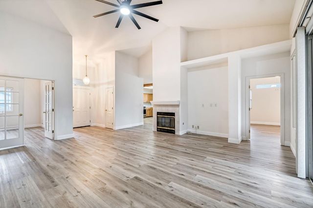 2095 Independence Place, Hanford, CA 93230