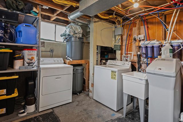 332 N MAIN ST, North Salt Lake, UT 84054