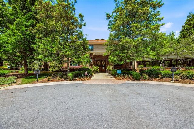 1800 Clairmont Lake A116, Decatur, GA 30033