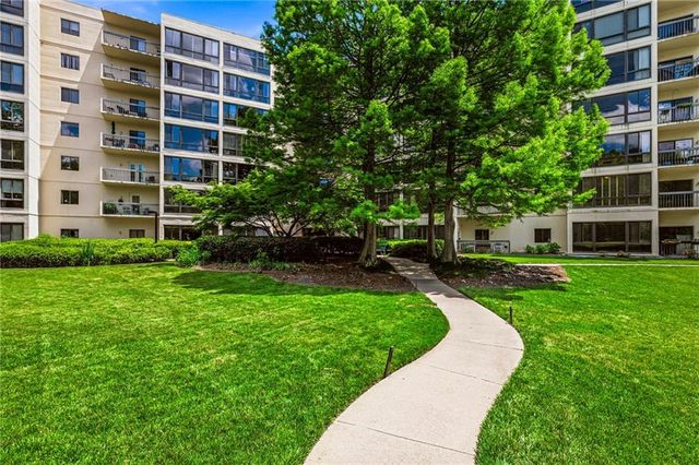 1800 Clairmont Lake A116, Decatur, GA 30033