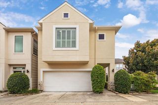 3904 Center Street, Houston, TX 77007