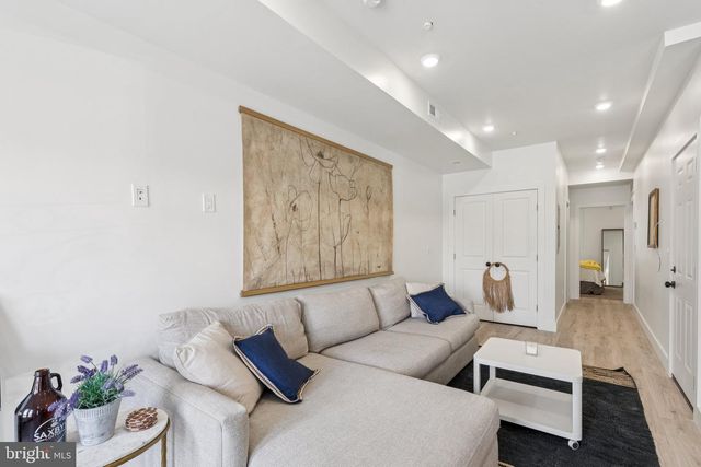 1602 RIDGE AVE, Philadelphia, PA 19130