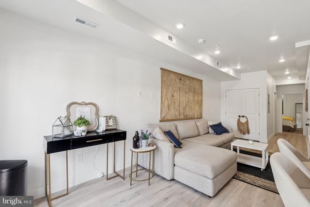 1602 RIDGE AVE, Philadelphia, PA 19130