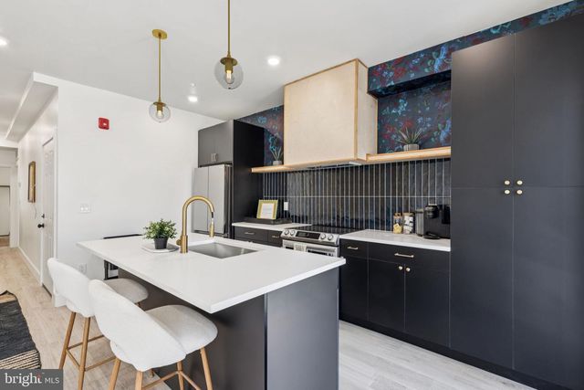 1602 RIDGE AVE, Philadelphia, PA 19130