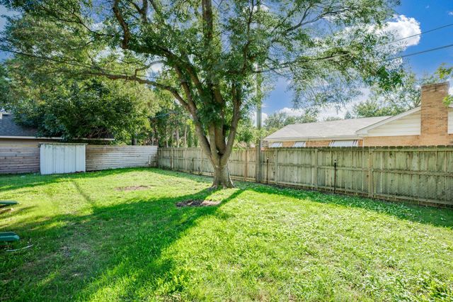 2045 N Payne Ave, Wichita, KS 67203