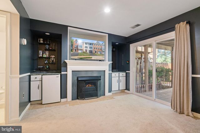 6815 GENERAL LAFAYETTE WAY, Gainesville, VA 20155