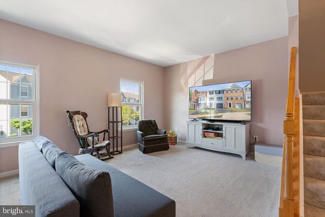 6815 GENERAL LAFAYETTE WAY, Gainesville, VA 20155
