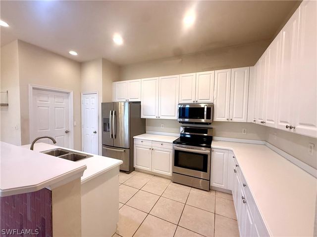 5642 Kensington LOOP, Fort Myers, FL 33912