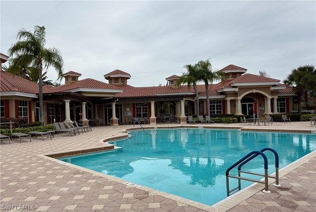 5642 Kensington LOOP, Fort Myers, FL 33912