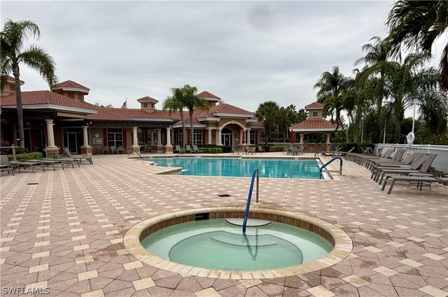 5642 Kensington LOOP, Fort Myers, FL 33912