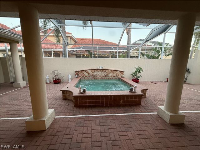 5642 Kensington LOOP, Fort Myers, FL 33912