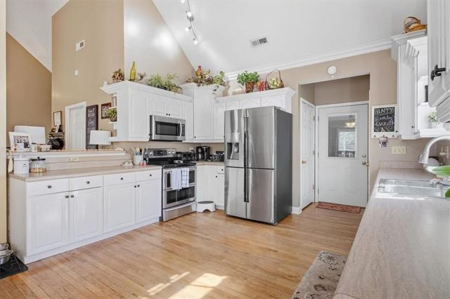 37 Heather Circle, Cave Spring, GA 30124