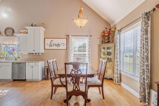 37 Heather Circle, Cave Spring, GA 30124