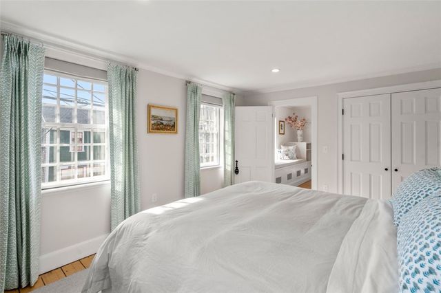 30 Thames Street, Newport, RI 02840