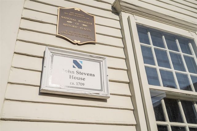 30 Thames Street, Newport, RI 02840