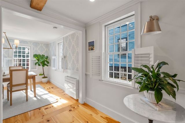 30 Thames Street, Newport, RI 02840