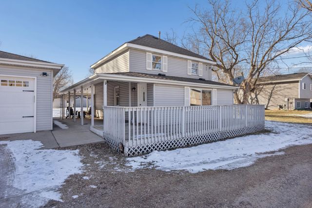 8780 Moorhouse Avenue, Clear Lake, MN 55319