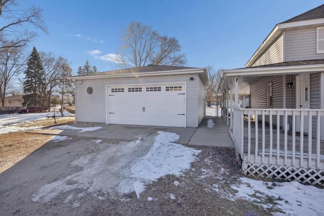 8780 Moorhouse Avenue, Clear Lake, MN 55319