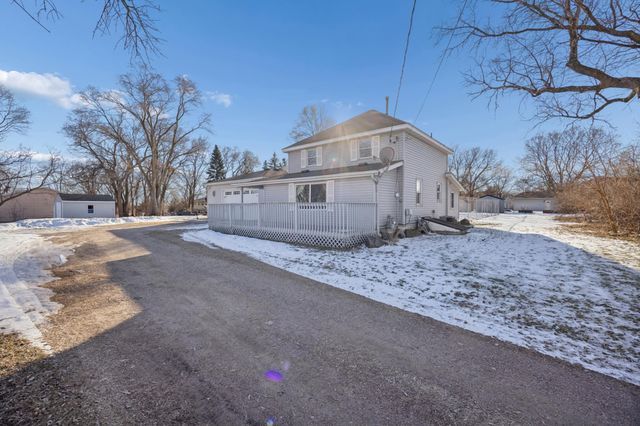 8780 Moorhouse Avenue, Clear Lake, MN 55319
