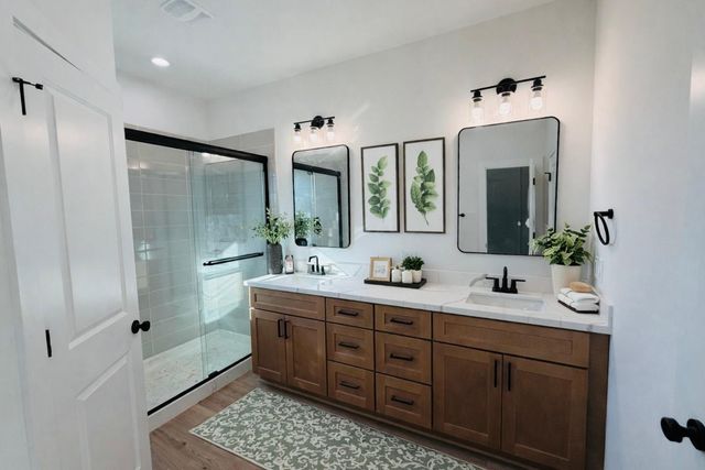 5922 Cebra Street, Houston, TX 77091