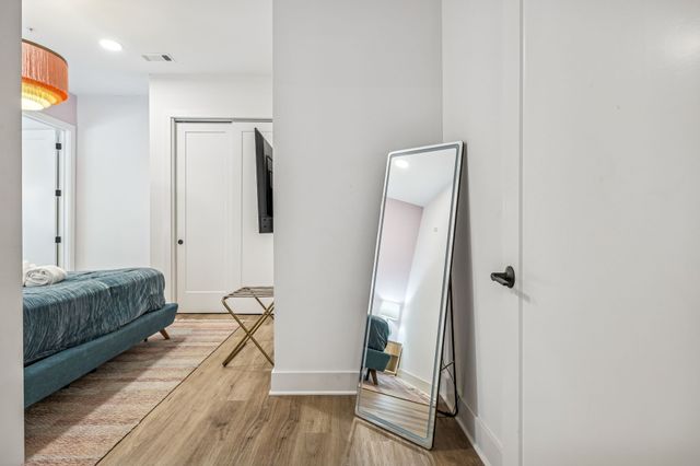 815 Main St Apt 402, Nashville, TN 37206