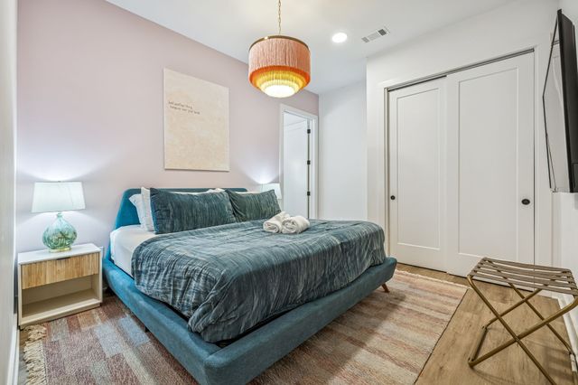 815 Main St Apt 402, Nashville, TN 37206