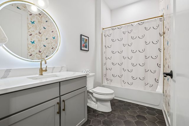 815 Main St Apt 402, Nashville, TN 37206