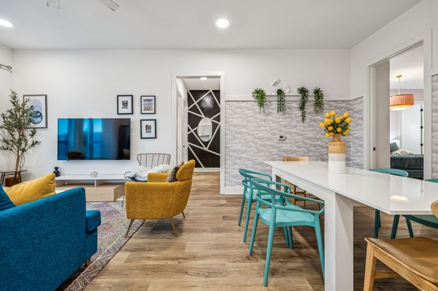 815 Main St Apt 402, Nashville, TN 37206