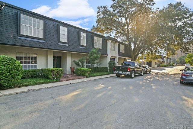 7834 Broadway Apt 406, San Antonio, TX 78209